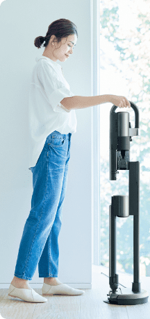 持ち上げればハンディクリーナーに。